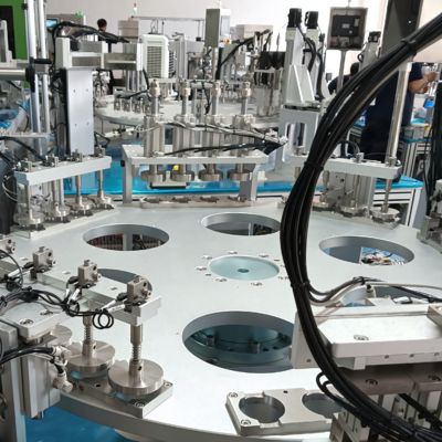 قیمت خوب PLC-Controlled Urine Cap Assembly Machine 2500-7500pcs/h آنلاین