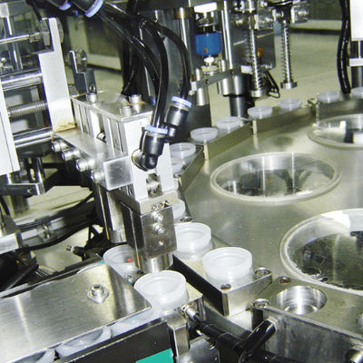 قیمت خوب High Efficiency Euro Cap Assembly Machine with 99% Qualified Rate 95% Operation Rate and Adjustable Speed آنلاین