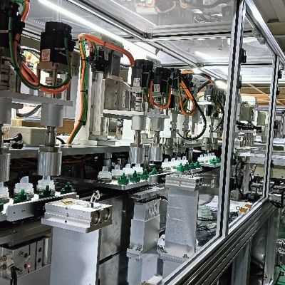 قیمت خوب دستگاه مونتاژ کلاه لباسشویی برای مونتاژ همزمان دو اندازه از محصولات آنلاین