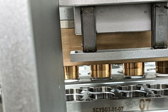 قیمت خوب دستگاه مونتاژ لوازم روزانه برای پوشه های خشک کن پر کردن و مهر و موم خودکار و سفارشی برای داروسازی و مراقبت های بهداشتی آنلاین