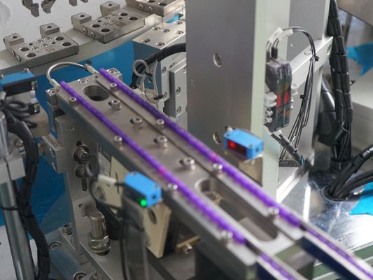 قیمت خوب دستگاه مونتاژ اتوماتیک برای سوزن های جمع آوری خون با عملکرد کاروسل، متناسب با نیازهای مشتری، ظرفیت بالا آنلاین