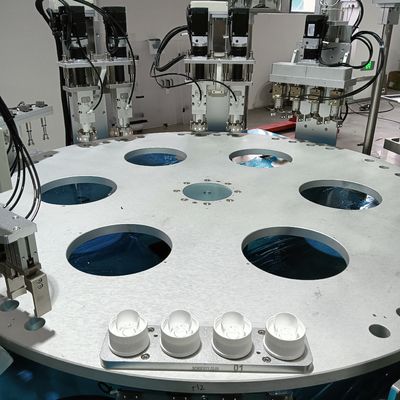 لباسشویی پاک کننده کلاه ماشین مونتاژ اتوماتیک دستگاه چرخ دار ساخته شده از فولاد ضد زنگ