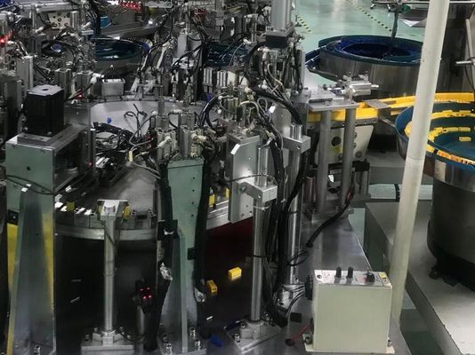 قیمت خوب غیر استاندارد جمع آوری خون سوزن اتوماسیون مونتاژ ماشین عملکرد پایدار کنترل از راه دور PLC مسائل برنامه آنلاین